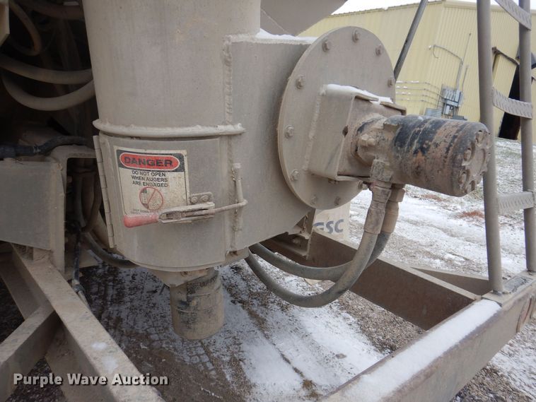 image for item KW9682 2008 Sterling LT9500  feed delivery truck