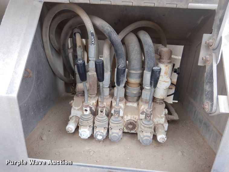 image for item KW9682 2008 Sterling LT9500  feed delivery truck