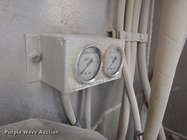 image for item KW9682 2008 Sterling LT9500  feed delivery truck