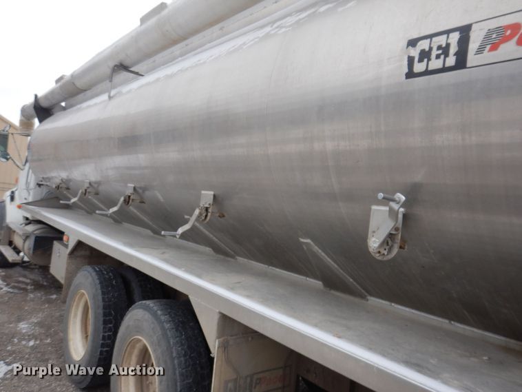 image for item KW9682 2008 Sterling LT9500  feed delivery truck