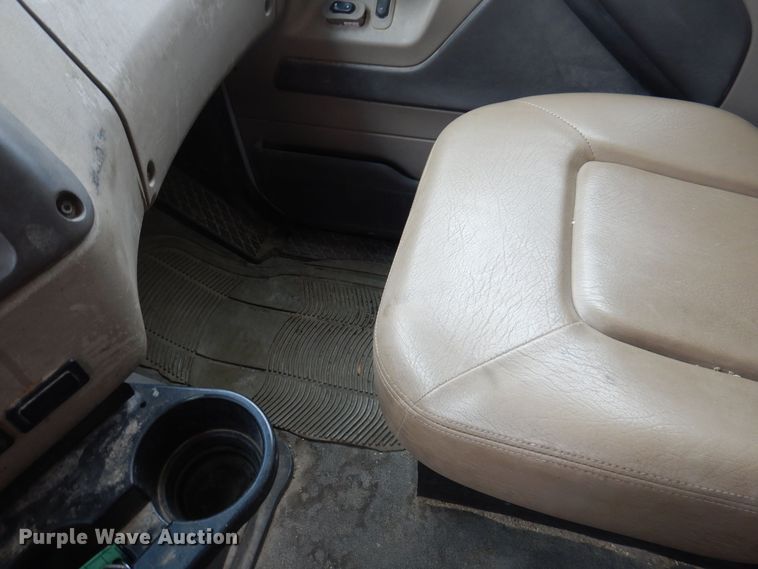 image for item KW9682 2008 Sterling LT9500  feed delivery truck