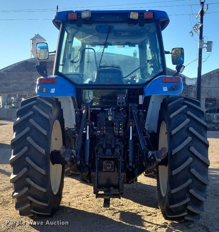 image for item LG9388 2004 New Holland TM175  MFWD tractor