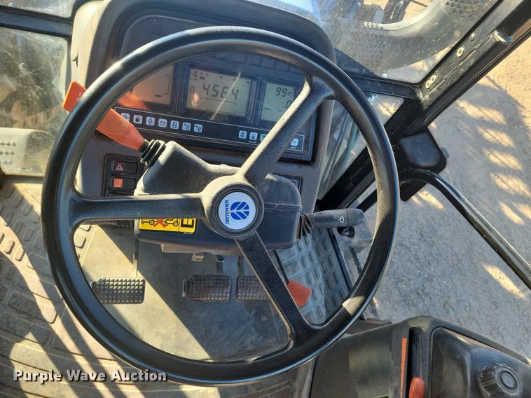 image for item LG9388 2004 New Holland TM175  MFWD tractor