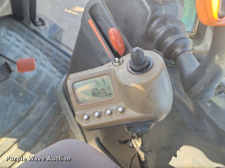 image for item LG9388 2004 New Holland TM175  MFWD tractor