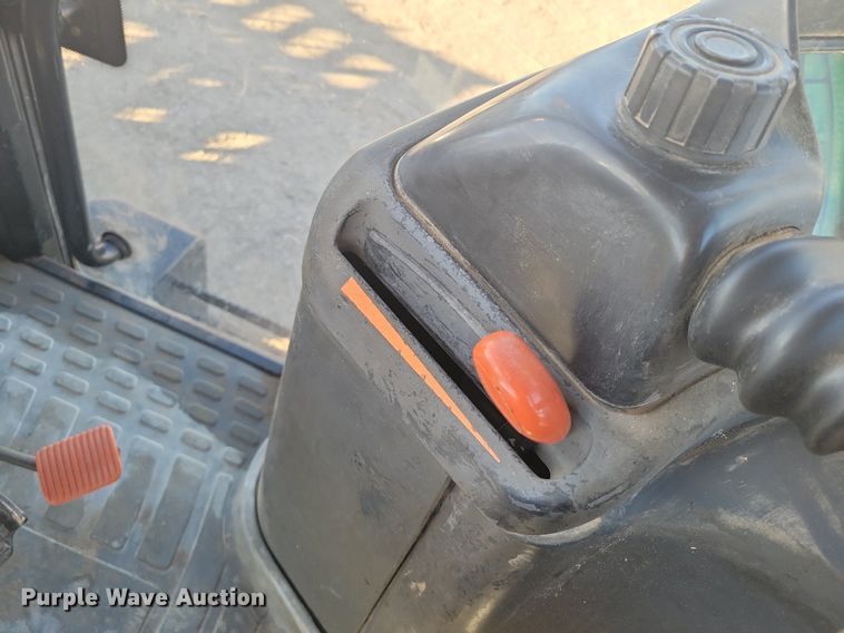 image for item LG9388 2004 New Holland TM175  MFWD tractor