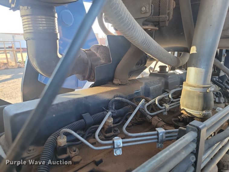 image for item LG9388 2004 New Holland TM175  MFWD tractor