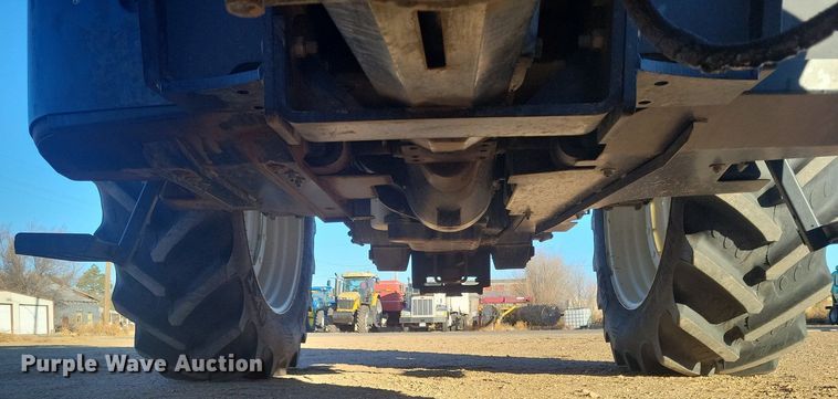 image for item LG9388 2004 New Holland TM175  MFWD tractor