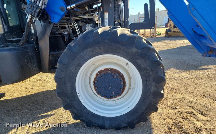 image for item LG9388 2004 New Holland TM175  MFWD tractor