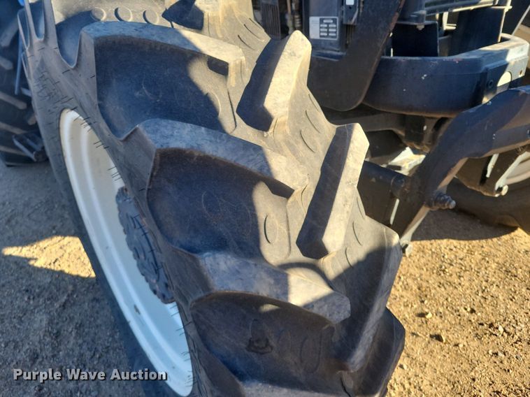 image for item LG9388 2004 New Holland TM175  MFWD tractor