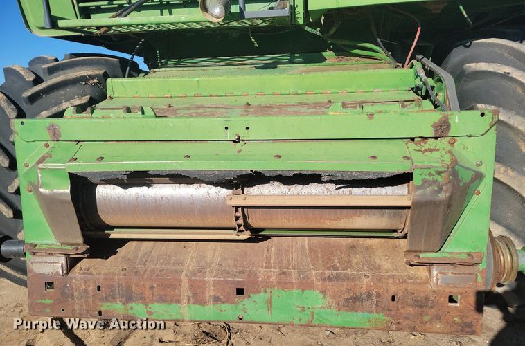 image for item LG9391 1987 John Deere 7720 Titan II  combine