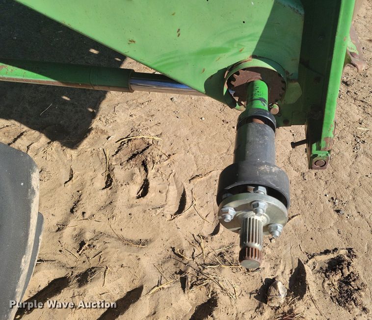 image for item LG9391 1987 John Deere 7720 Titan II  combine