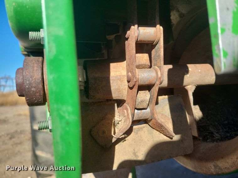 image for item LG9391 1987 John Deere 7720 Titan II  combine