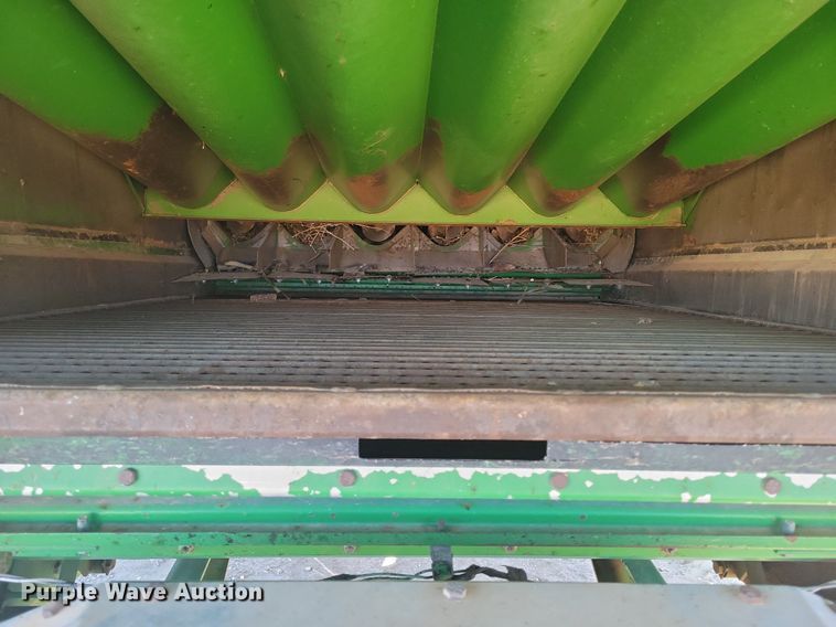 image for item LG9391 1987 John Deere 7720 Titan II  combine