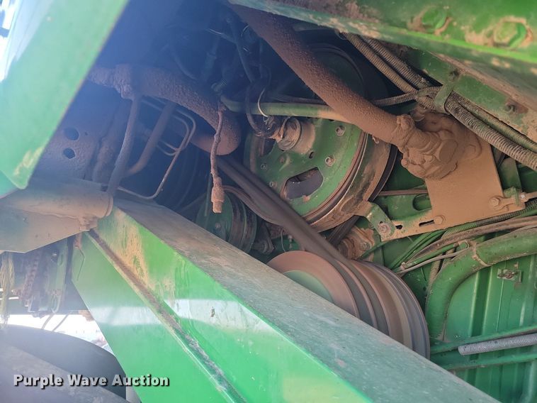 image for item LG9391 1987 John Deere 7720 Titan II  combine