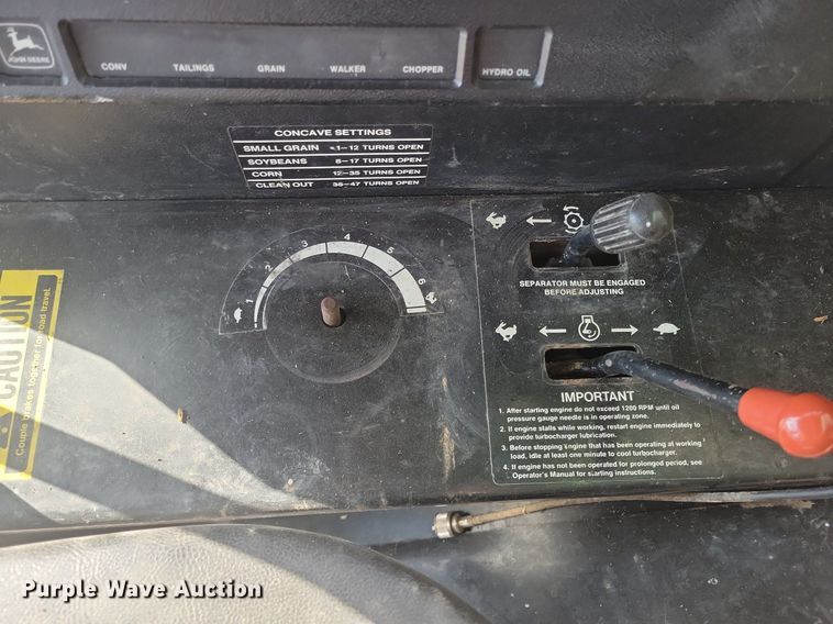 image for item LG9391 1987 John Deere 7720 Titan II  combine