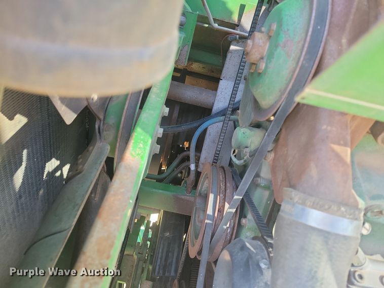 image for item LG9391 1987 John Deere 7720 Titan II  combine