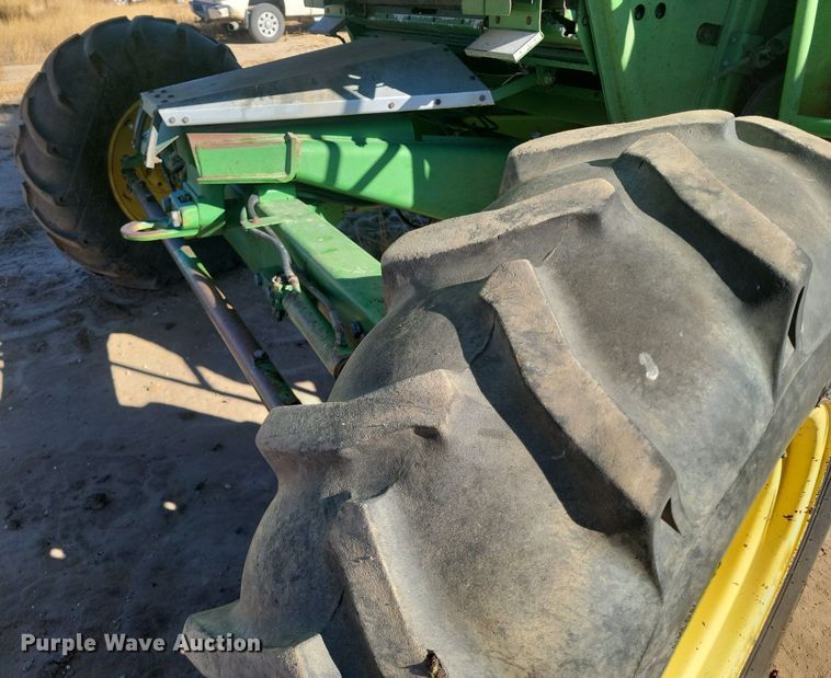 image for item LG9391 1987 John Deere 7720 Titan II  combine