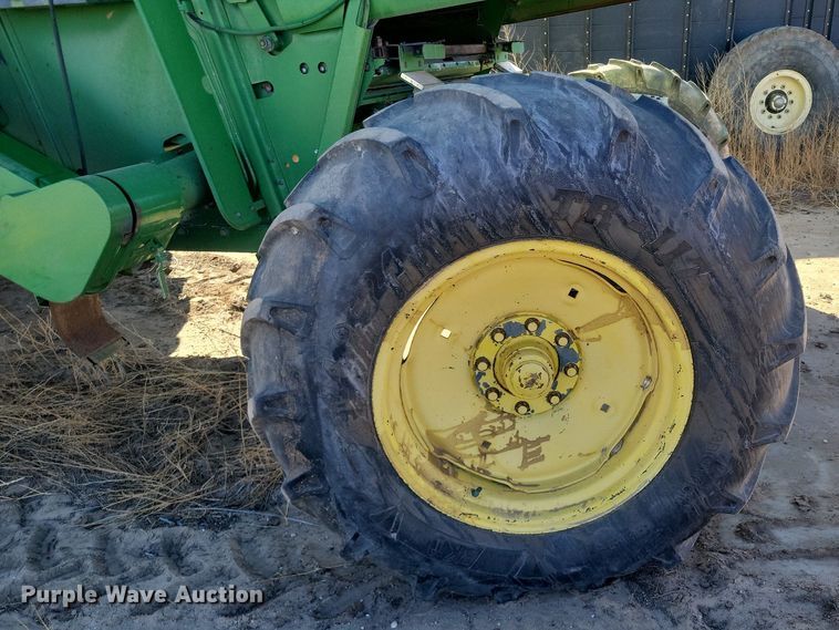 image for item LG9391 1987 John Deere 7720 Titan II  combine