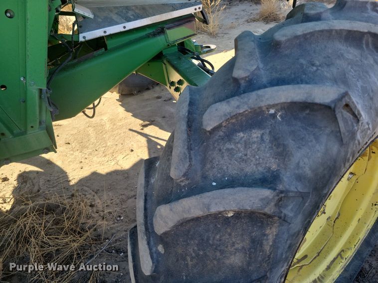 image for item LG9391 1987 John Deere 7720 Titan II  combine