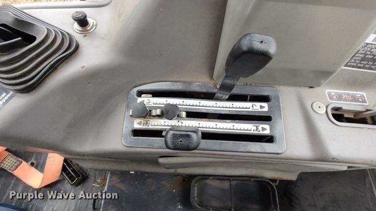 image for item LK9407 2014 Kubota M108S  MFWD tractor