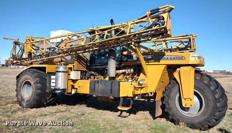 image for item LK9436 2010 Ag-Chem TerraGator 9203  sprayer