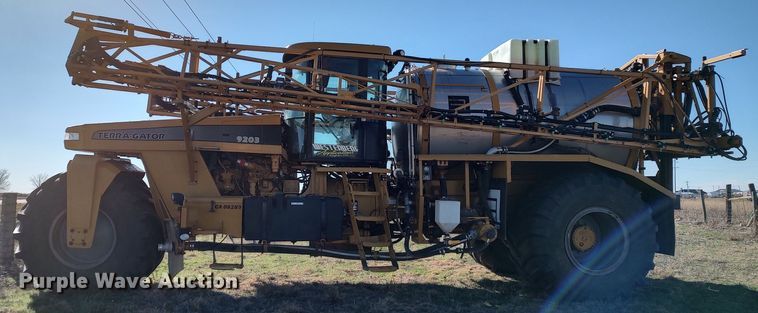 image for item LK9436 2010 Ag-Chem TerraGator 9203  sprayer
