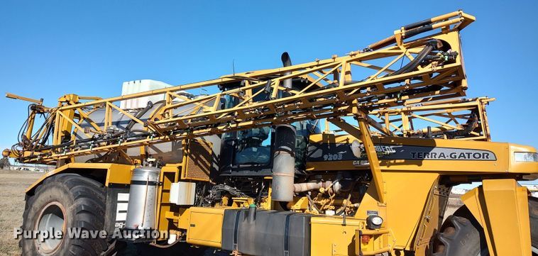 image for item LK9436 2010 Ag-Chem TerraGator 9203  sprayer
