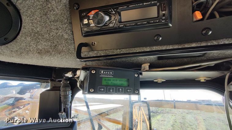 image for item LK9436 2010 Ag-Chem TerraGator 9203  sprayer