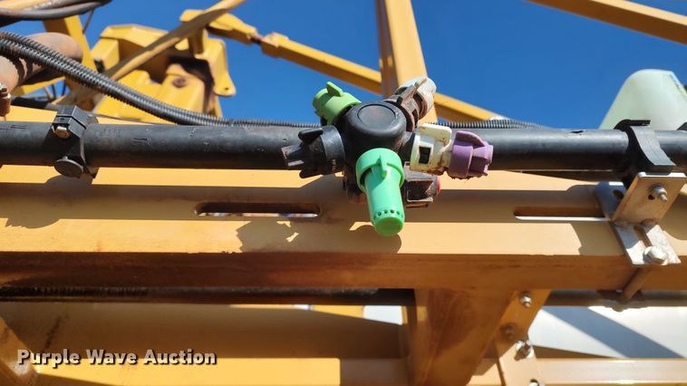 image for item LK9436 2010 Ag-Chem TerraGator 9203  sprayer