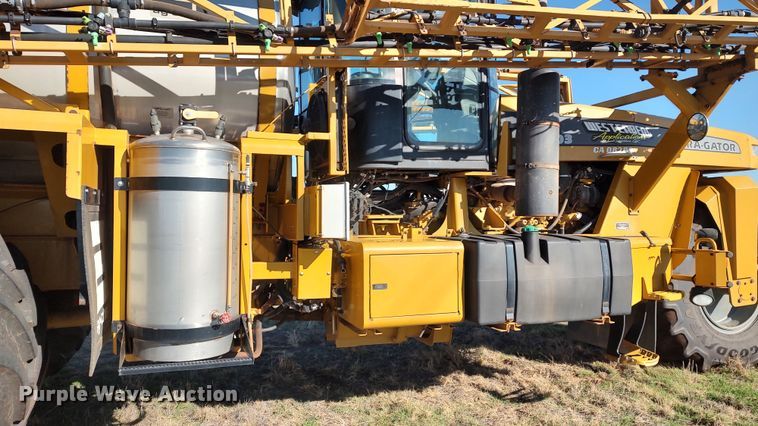 image for item LK9436 2010 Ag-Chem TerraGator 9203  sprayer