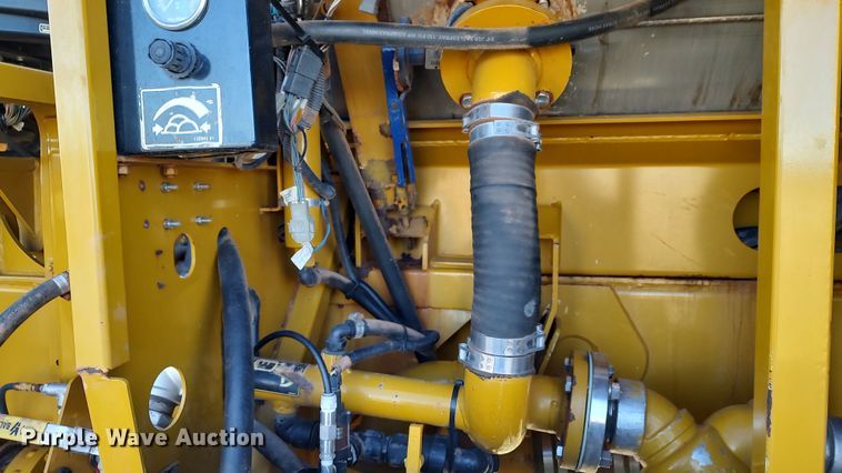 image for item LK9436 2010 Ag-Chem TerraGator 9203  sprayer