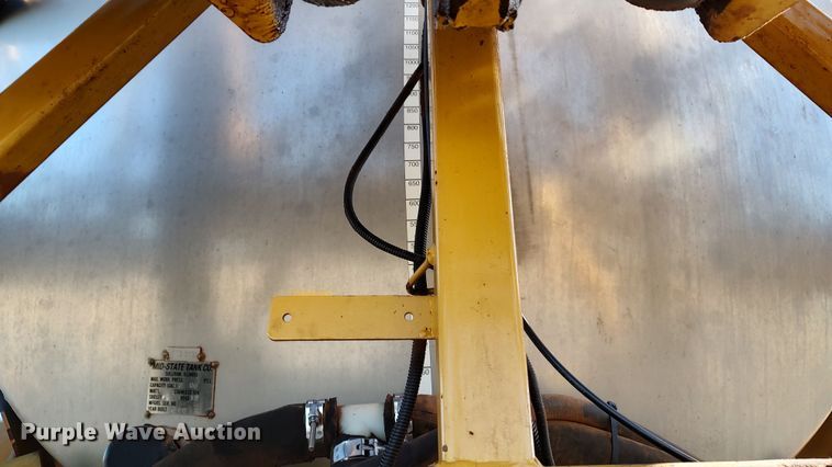 image for item LK9436 2010 Ag-Chem TerraGator 9203  sprayer