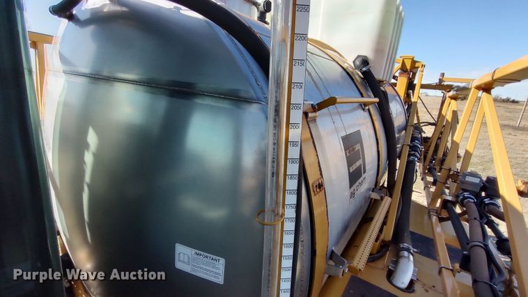 image for item LK9436 2010 Ag-Chem TerraGator 9203  sprayer