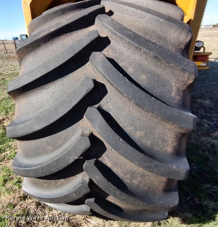 image for item LK9436 2010 Ag-Chem TerraGator 9203  sprayer