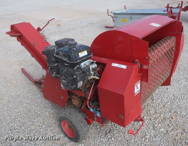 image for item LP9046 2015 Savage 8042  nut harvester