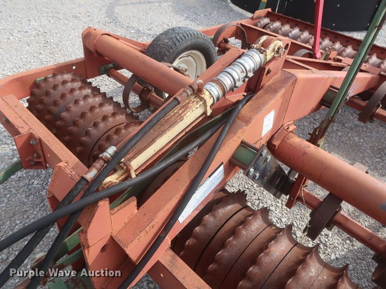 image for item LP9048 Brillion M-881  cultipacker