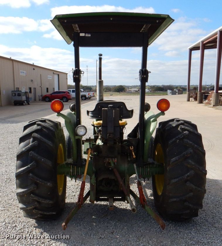 image for item LP9090 1976 John Deere 2040  tractor