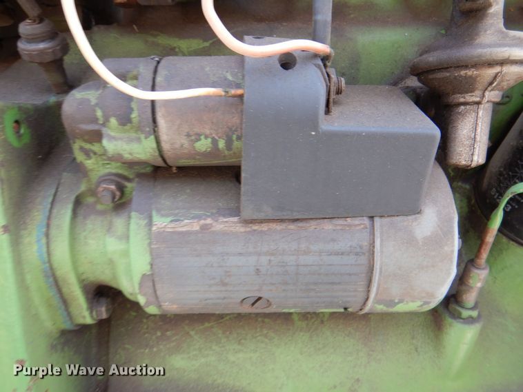 image for item LP9090 1976 John Deere 2040  tractor