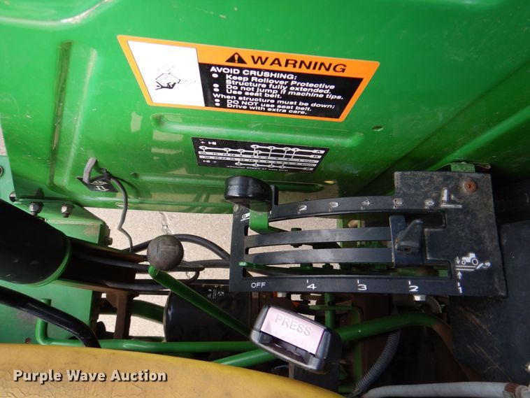 image for item LP9091 2009 John Deere 5045D  tractor