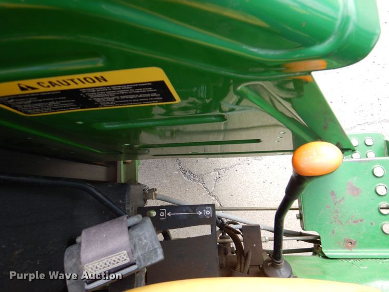 image for item LP9091 2009 John Deere 5045D  tractor