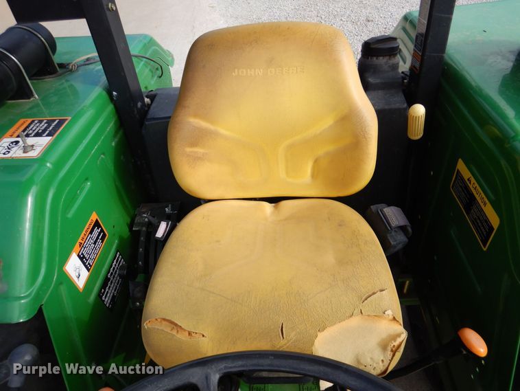 image for item LP9091 2009 John Deere 5045D  tractor