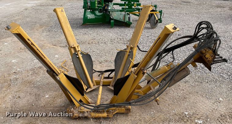 image for item LP9092 2010 Vermeer TS20  tree spade