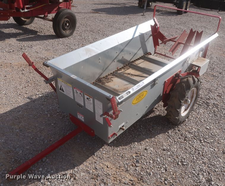 image for item LP9096 T.R. Metal Crafters MS23B  manure spreader