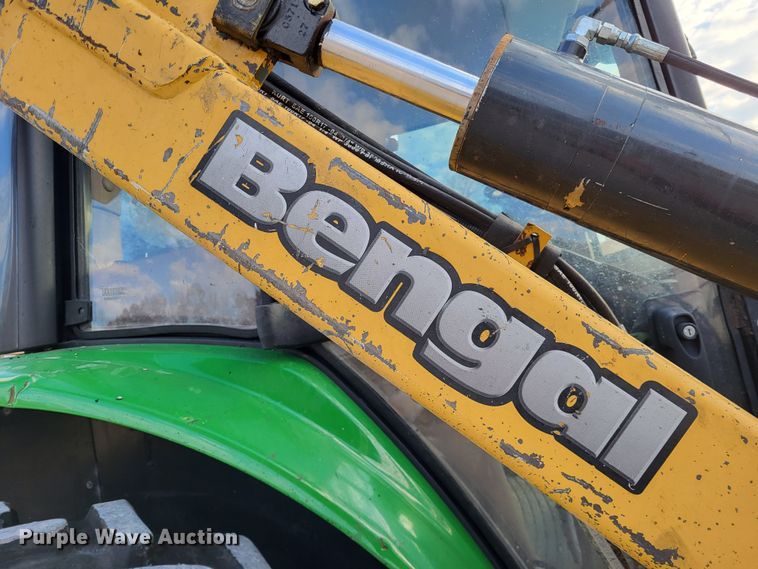 image for item LR9087 2016 John Deere 6115M  MFWD tractor