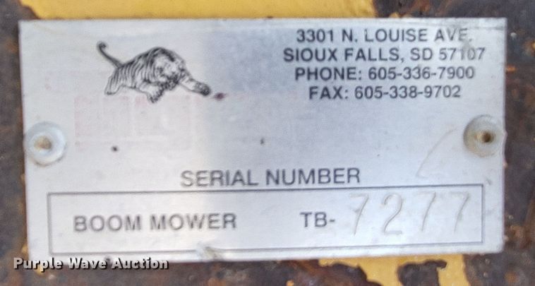 image for item LR9087 2016 John Deere 6115M  MFWD tractor