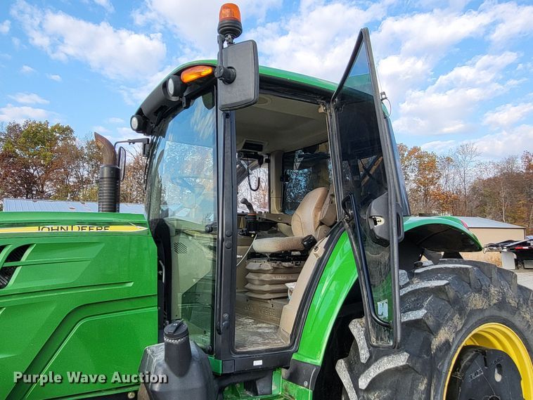 image for item LR9087 2016 John Deere 6115M  MFWD tractor