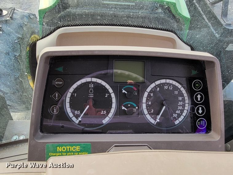 image for item LR9087 2016 John Deere 6115M  MFWD tractor