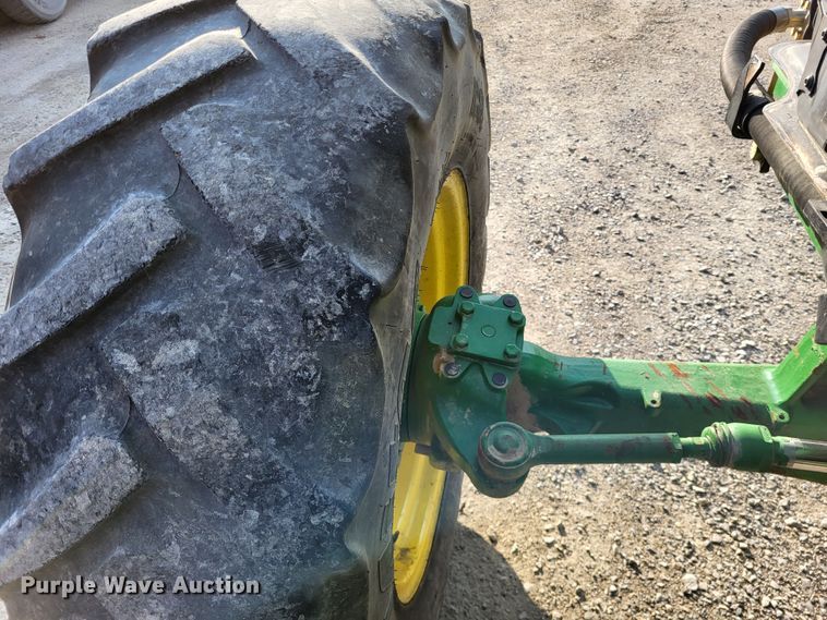 image for item LR9087 2016 John Deere 6115M  MFWD tractor