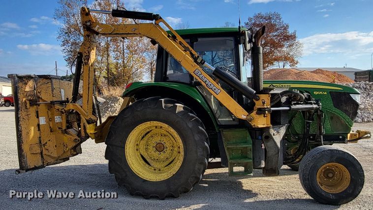 image for item LR9088 2014 John Deere 6105M  tractor