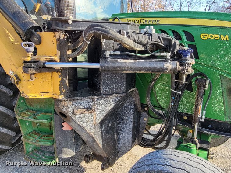 image for item LR9088 2014 John Deere 6105M  tractor